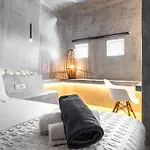 Votsalaki Mykonos Boutique מלון דירות 4*