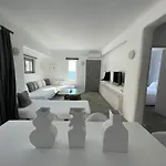 מלון דירות Votsalaki Mykonos Boutique פרדייז ביץ'