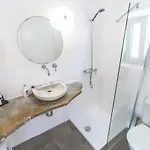 Votsalaki Mykonos Boutique פרדייז ביץ'
